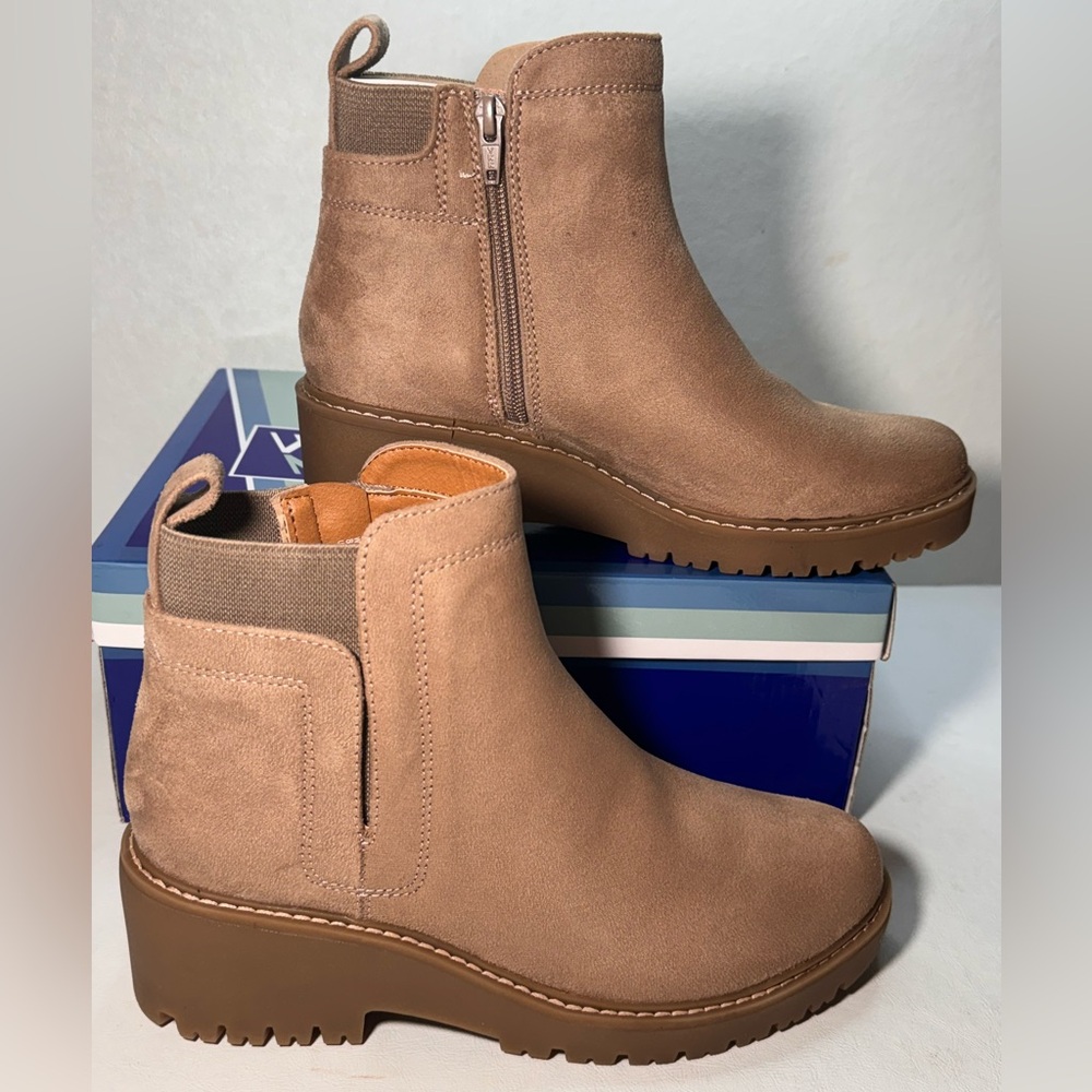 White Mountain Dear booties sand casual classic Fall winter outdoor style comfy - Picture 3 of 10